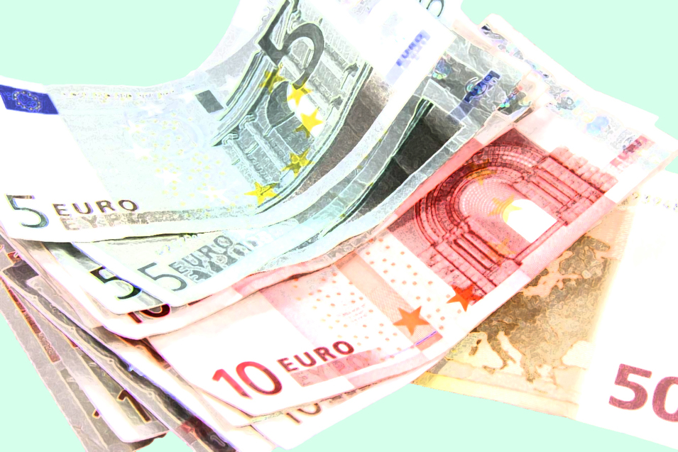 12ea1f4a823387a4779d6fbe335757c5f0d52ea3